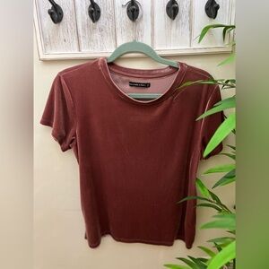 Abercrombie & Fitch Velvety Short-Sleeved Deep Rose Colored Crew Neck Top, Sz S